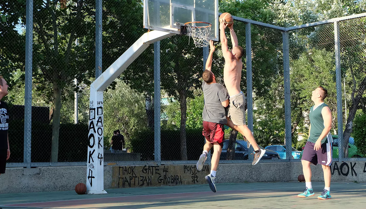 Shoot around the Globe