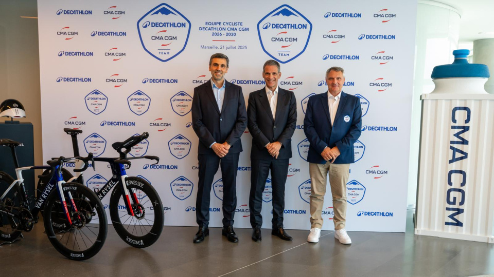 Decathlon CMA CGM Team Official (c) R. Cintas-Flores / CMA CGM Decathlon CMA CGM Team Official (c) R. Cintas-Flores / CMA CGM